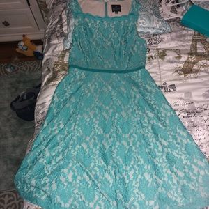 Adrianna Papell Turquoise Dress Size 6👗👗👗